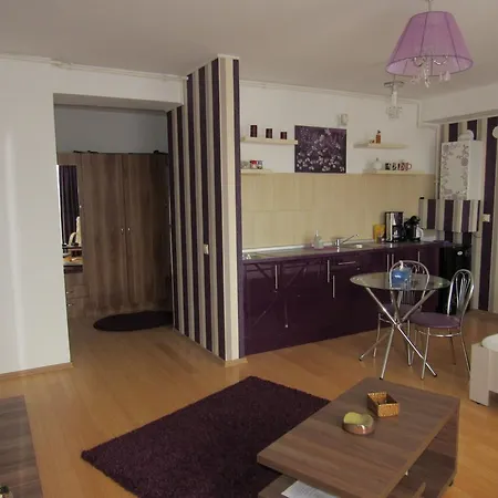 Purple Studio * Mamaia